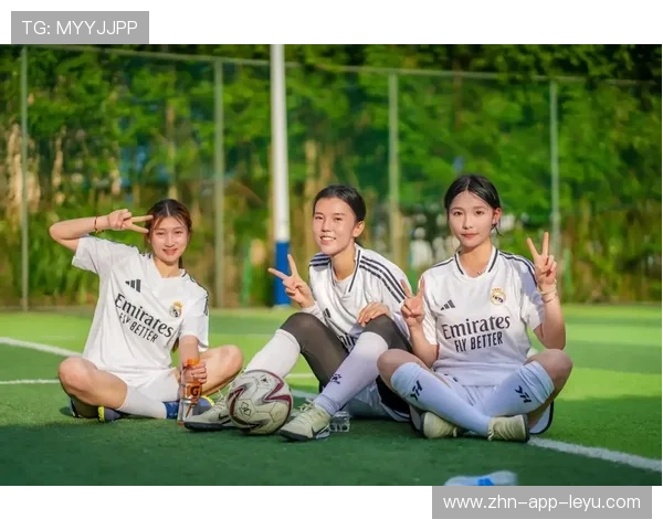 巴萨皇马女足齐进苦战阶段，巅峰对决燃爆欧洲赛场